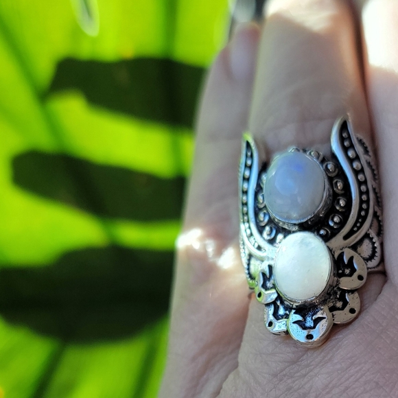 Gorgeous Angel Wing Moonstone Goddess Ring - Picture 7 of 13